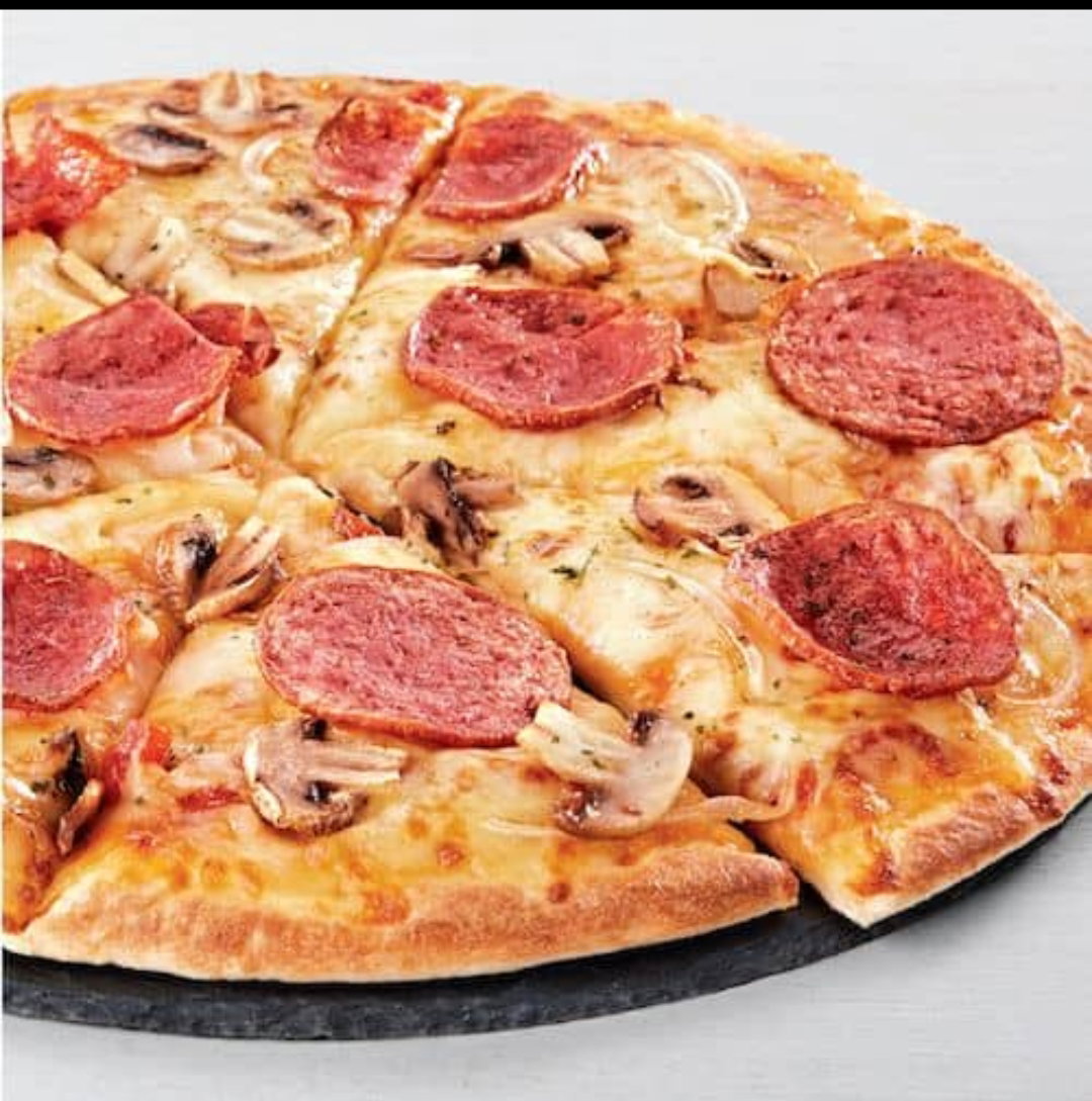 PIZZA DELUXE MOYENNE _5