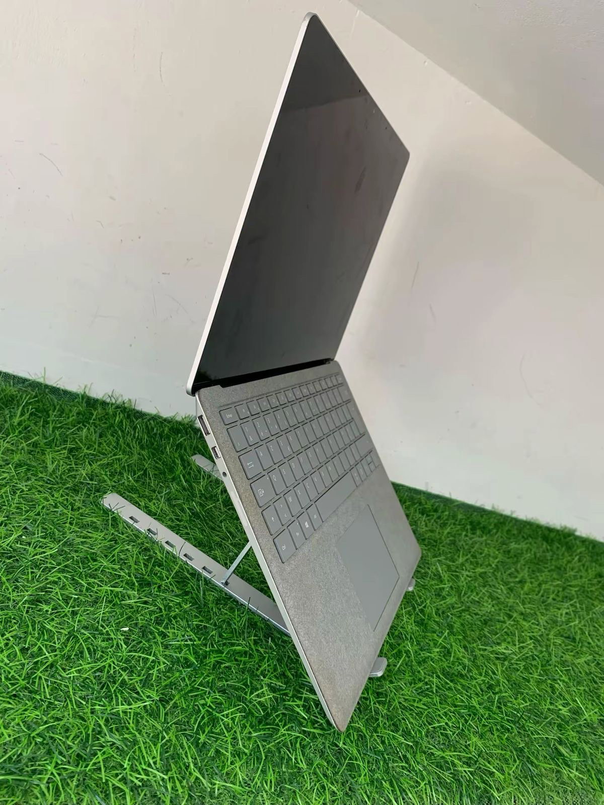 Microsoft Surface Laptop 3 – Core i5 7ª | 8GB RAM | SSD 256GB_1