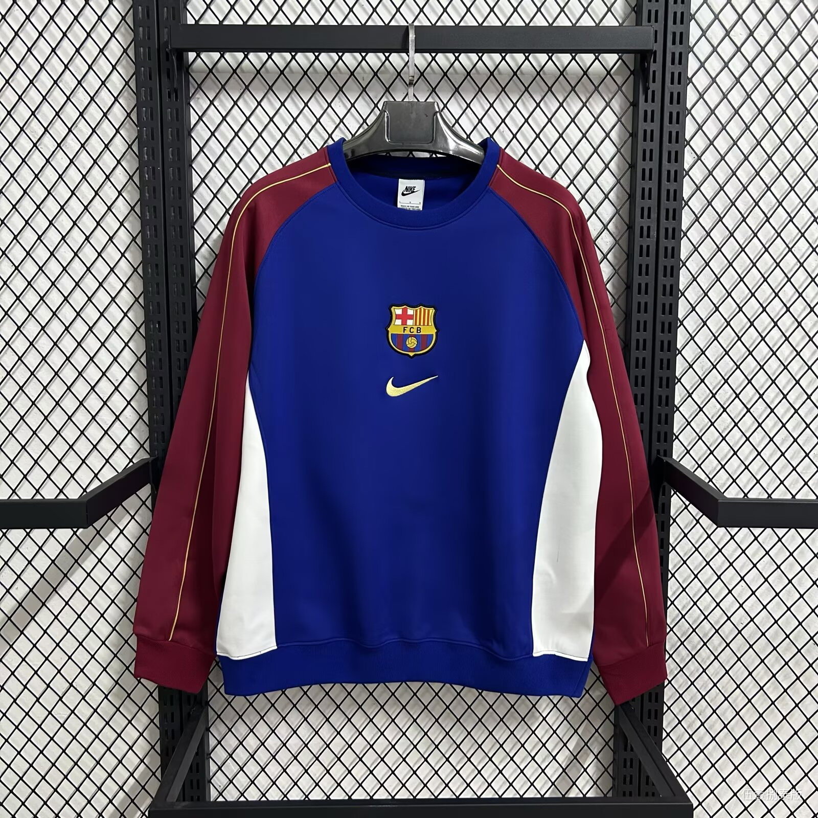 F.C Barcelona Nike DRIFITADV Casual Sweater_2