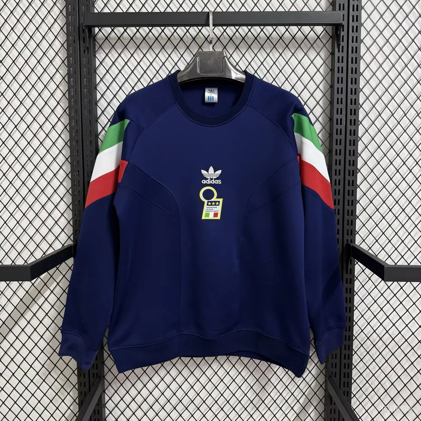 Arsenal F.C Adidas HEATRDY Casual Sweater_3