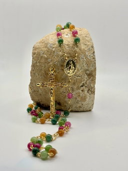 Rosario de ⁠Turmalina sandía y Jade 6mm