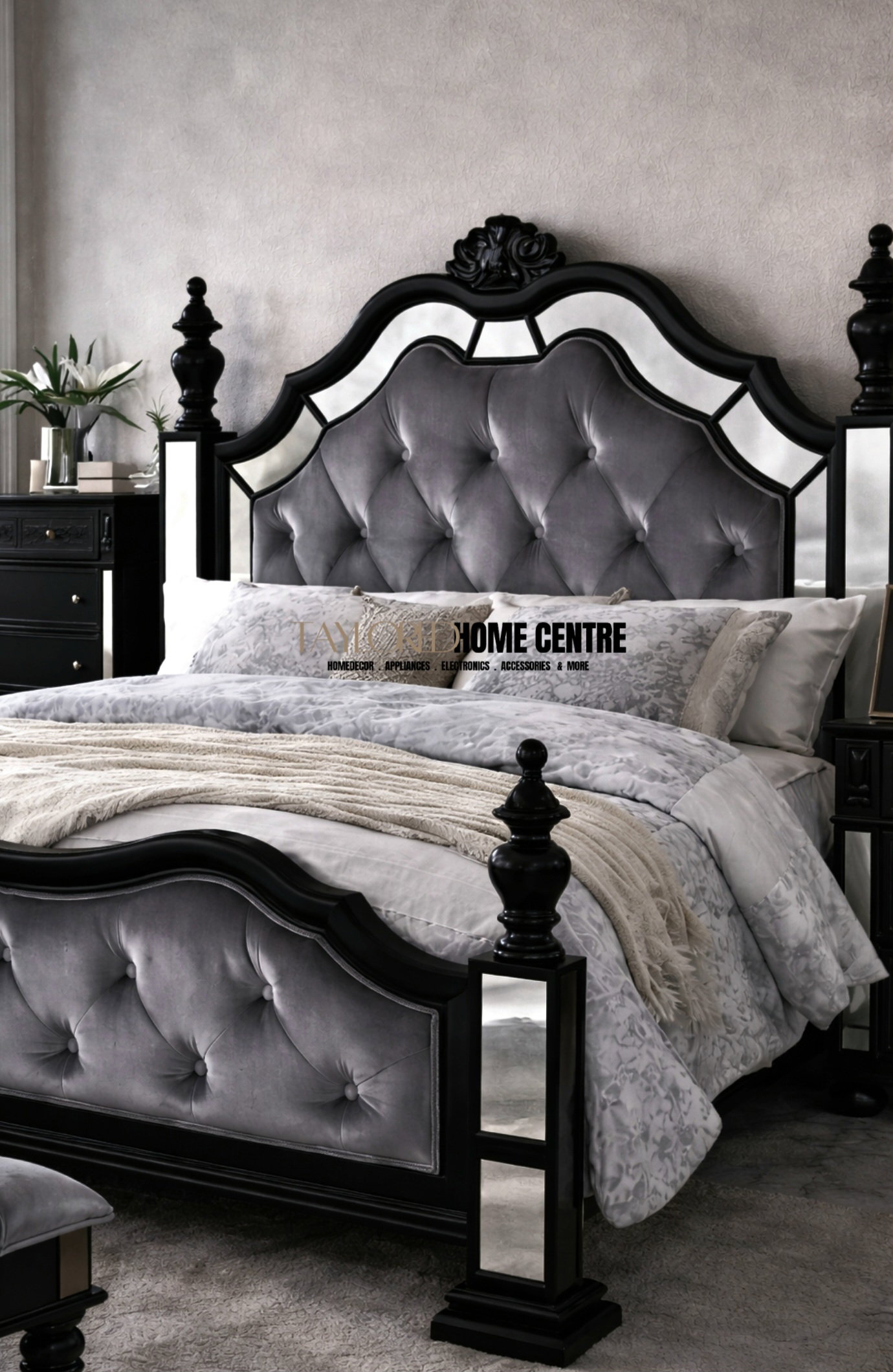 Furniture of America Viktoria Traditional Wood King & Queen Poster Bed in Black & Grey_1