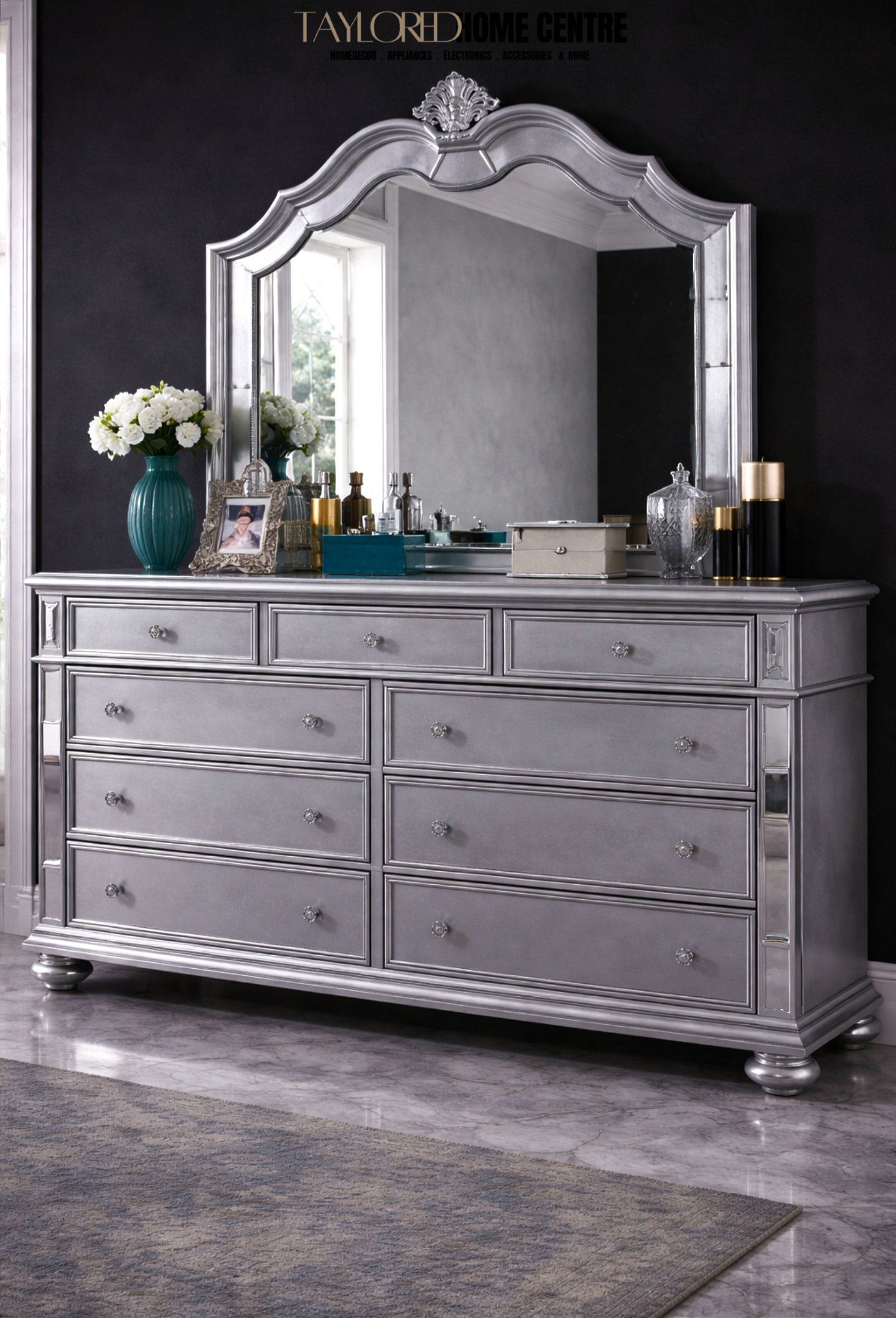 Furniture of America Viktoria Traditional Wood King & Queen Poster Bed in Black & Grey_8