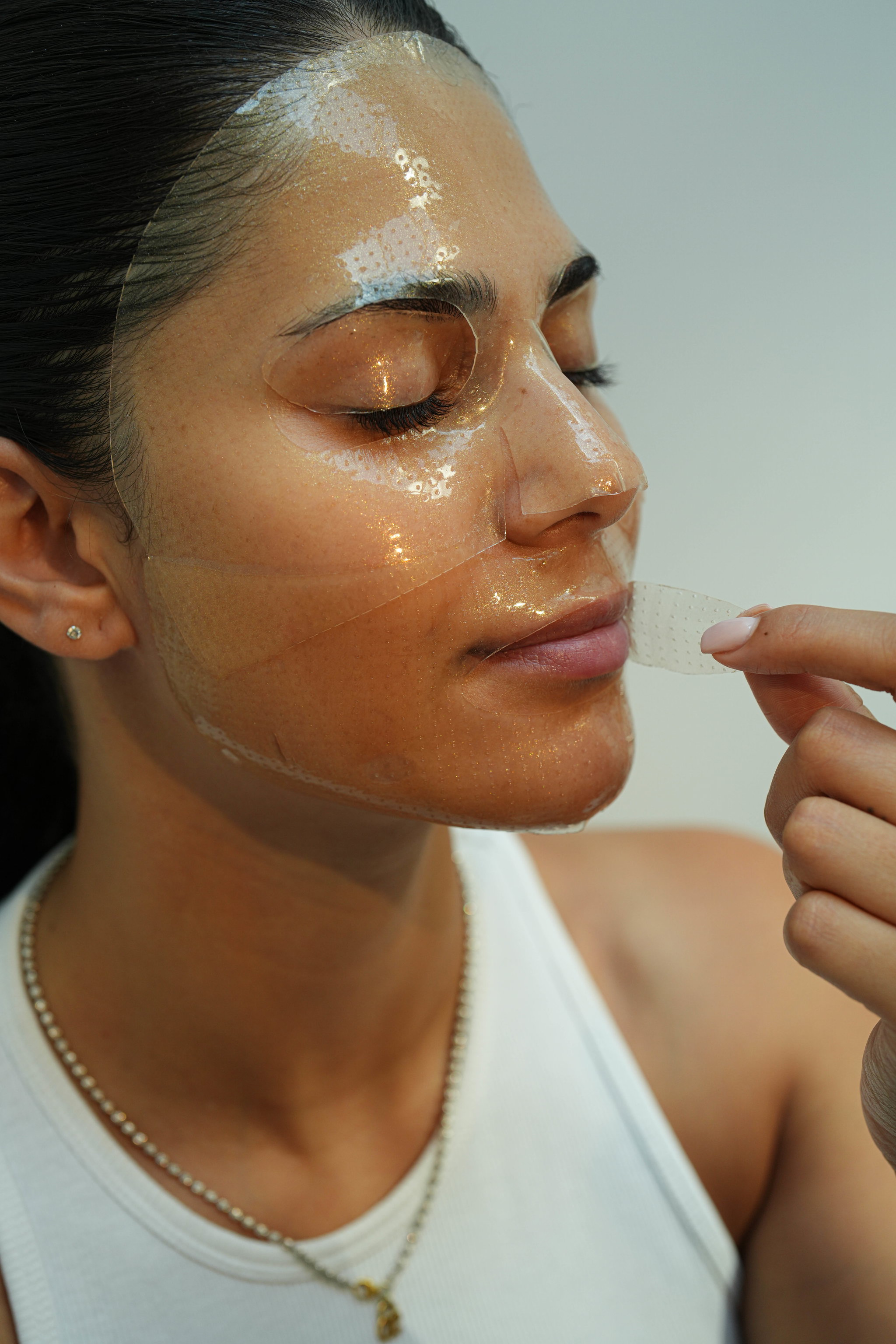 SAZA 24K GOLD KOLLAGEN GEL MASK_4