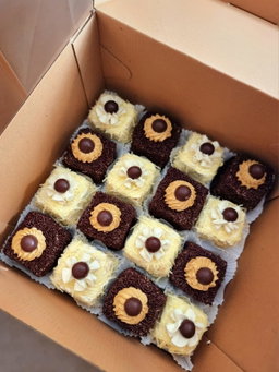 ᴍɪɴɪᴄᴀᴋᴇs 🍰