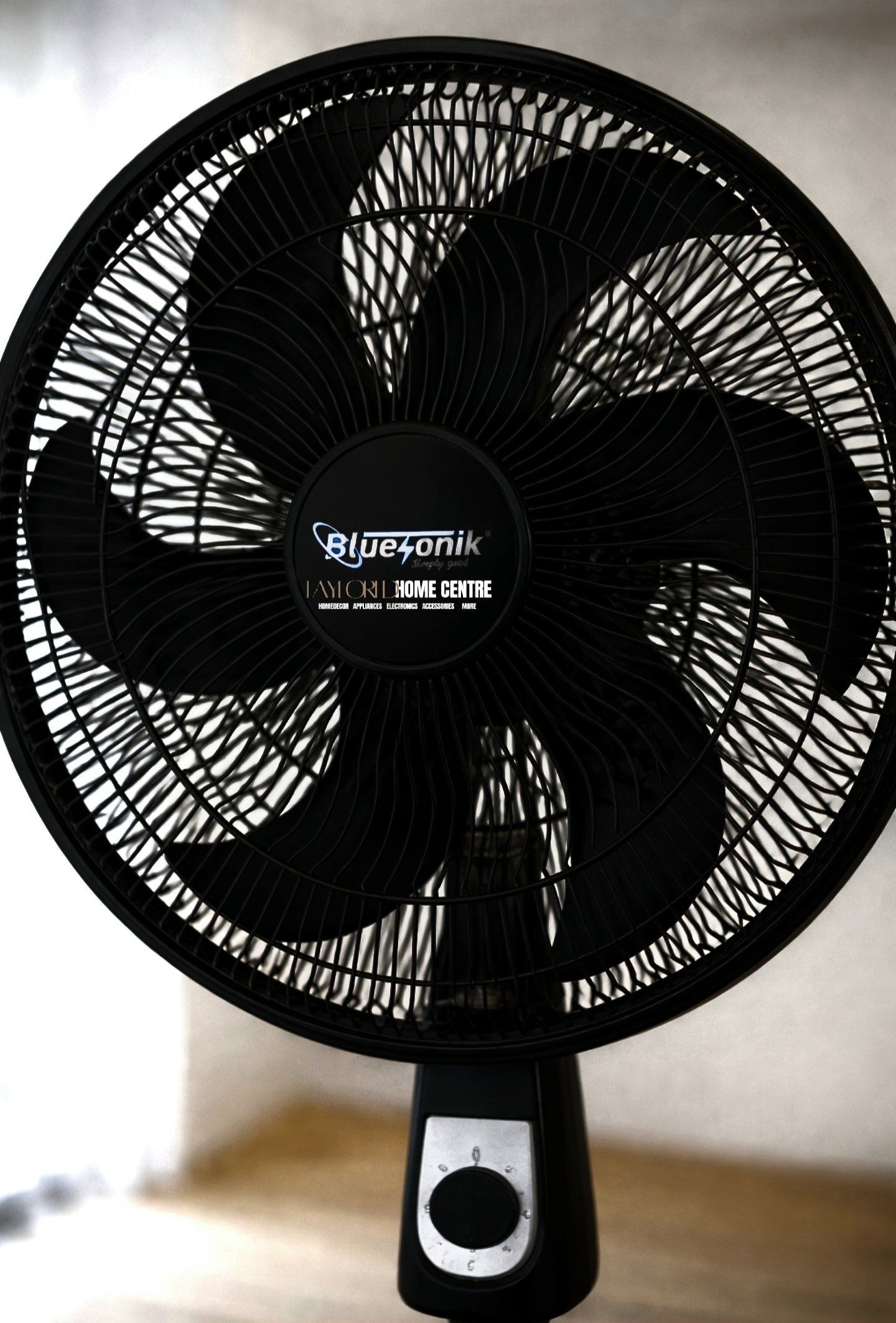 Bluesonik 18" non remote standing fan_2