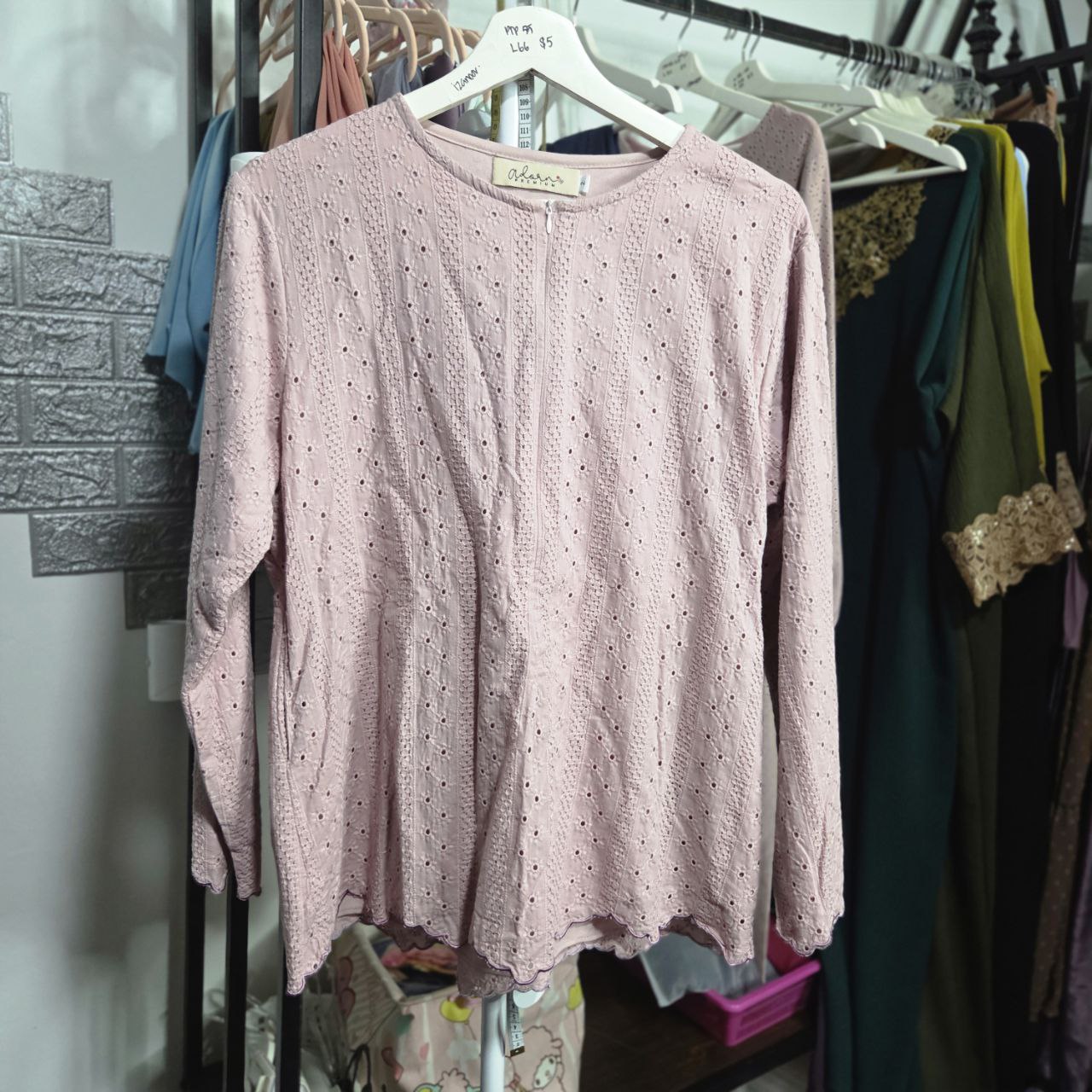 PL ADORN PREMIUM Pink Eyelet Top, Size 2_0