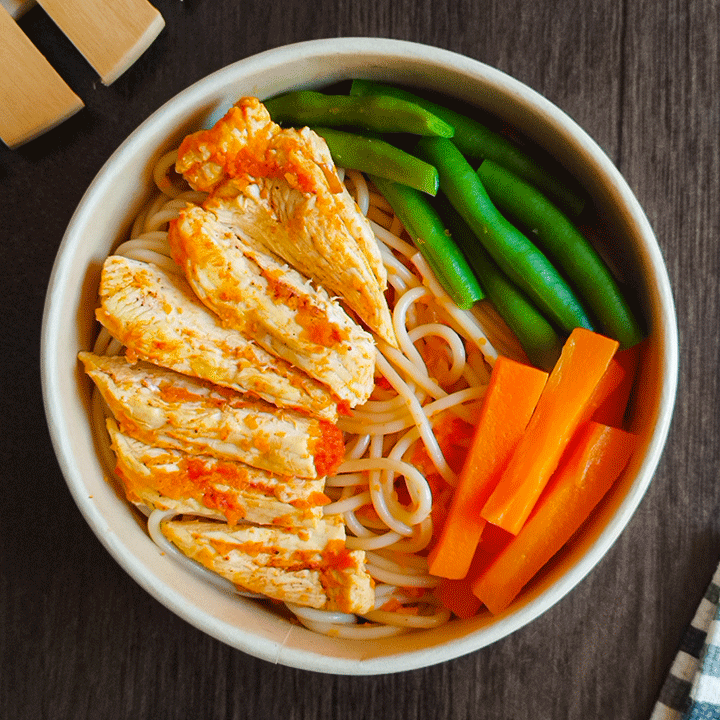 Tallarín rojo con pollo - Bowl_0