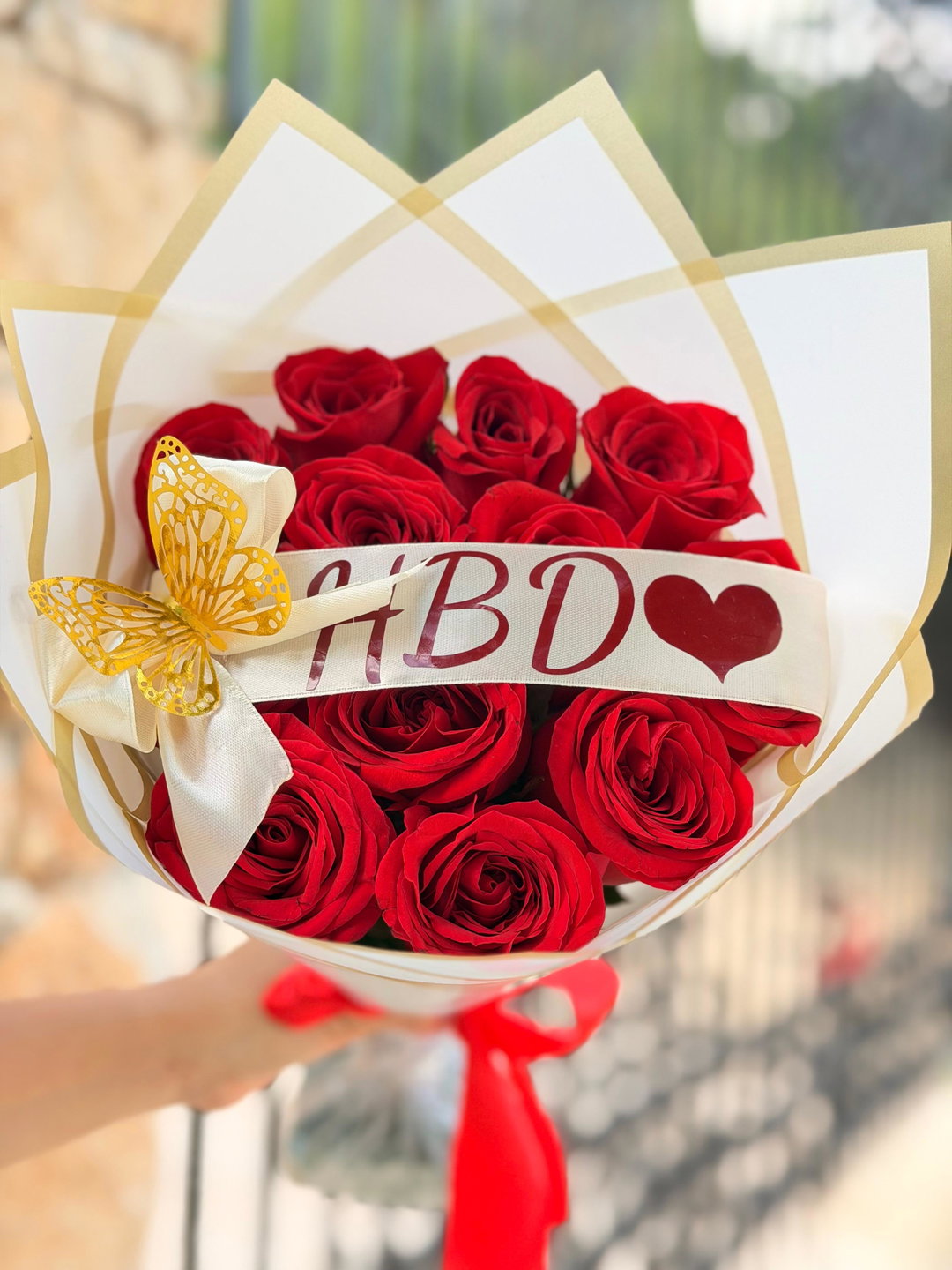 12 roses bouquet HBD red