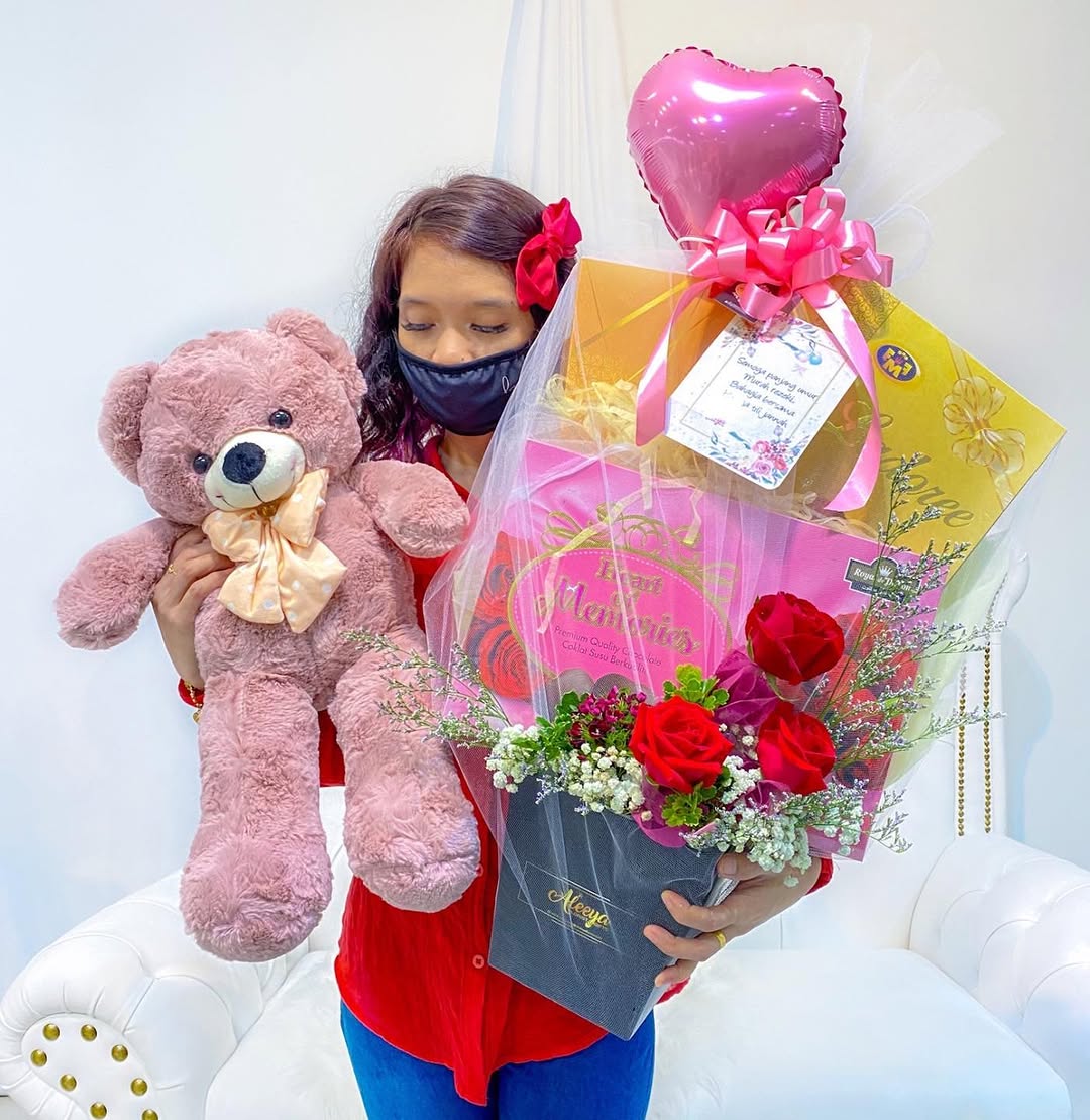 Lovely Set Hamper