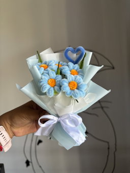 Blue mini standing bouquet