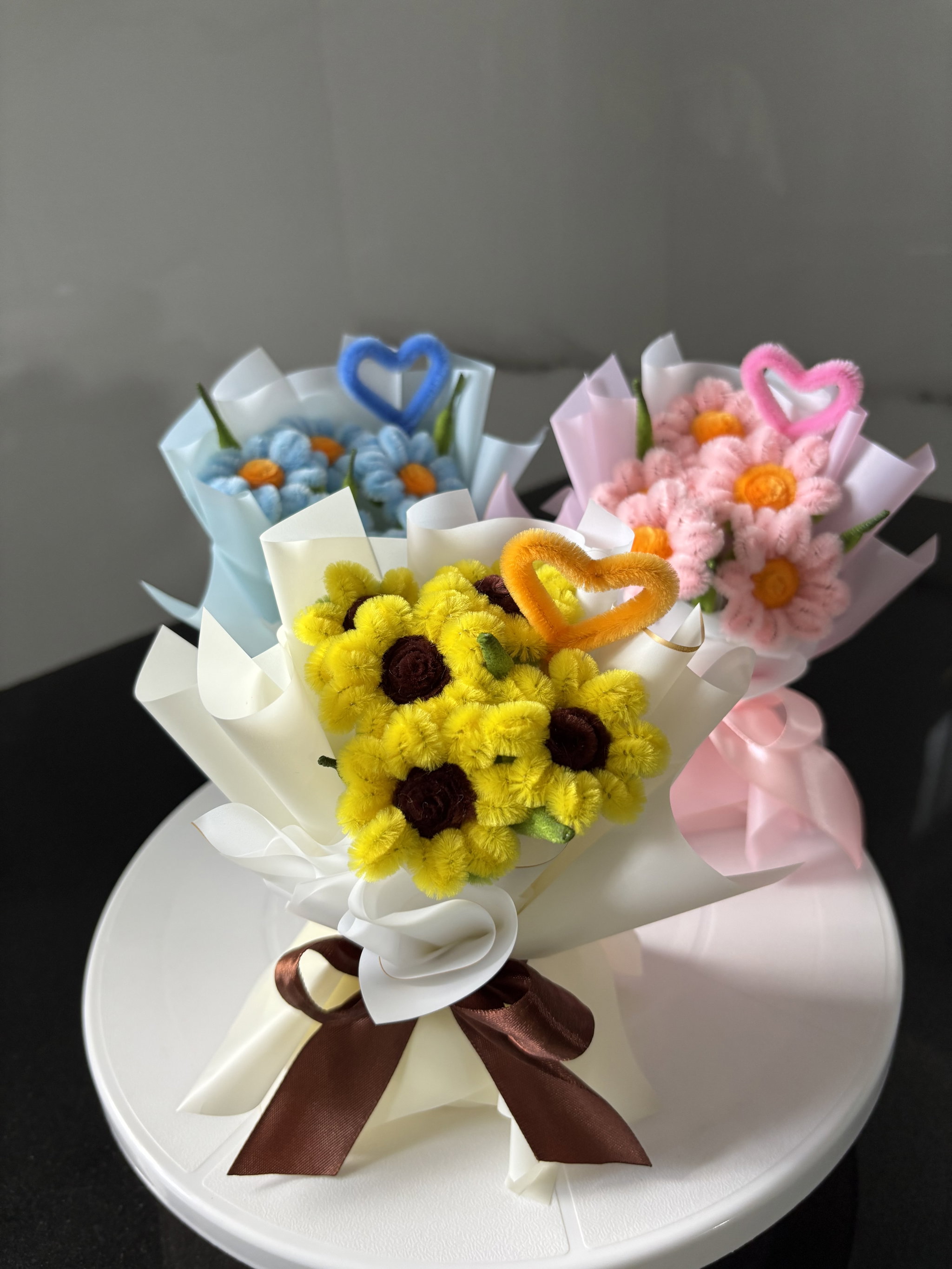 Yellow mini standing bouquet_2