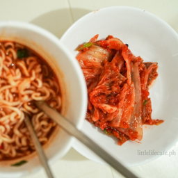 napa cabbage kimchi (with radish)