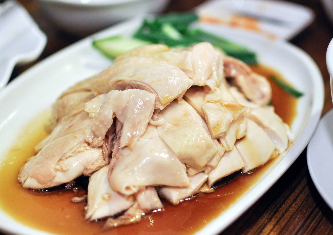 Steamed Hainan Garlic Chicken - Pek ChamKe - Tray