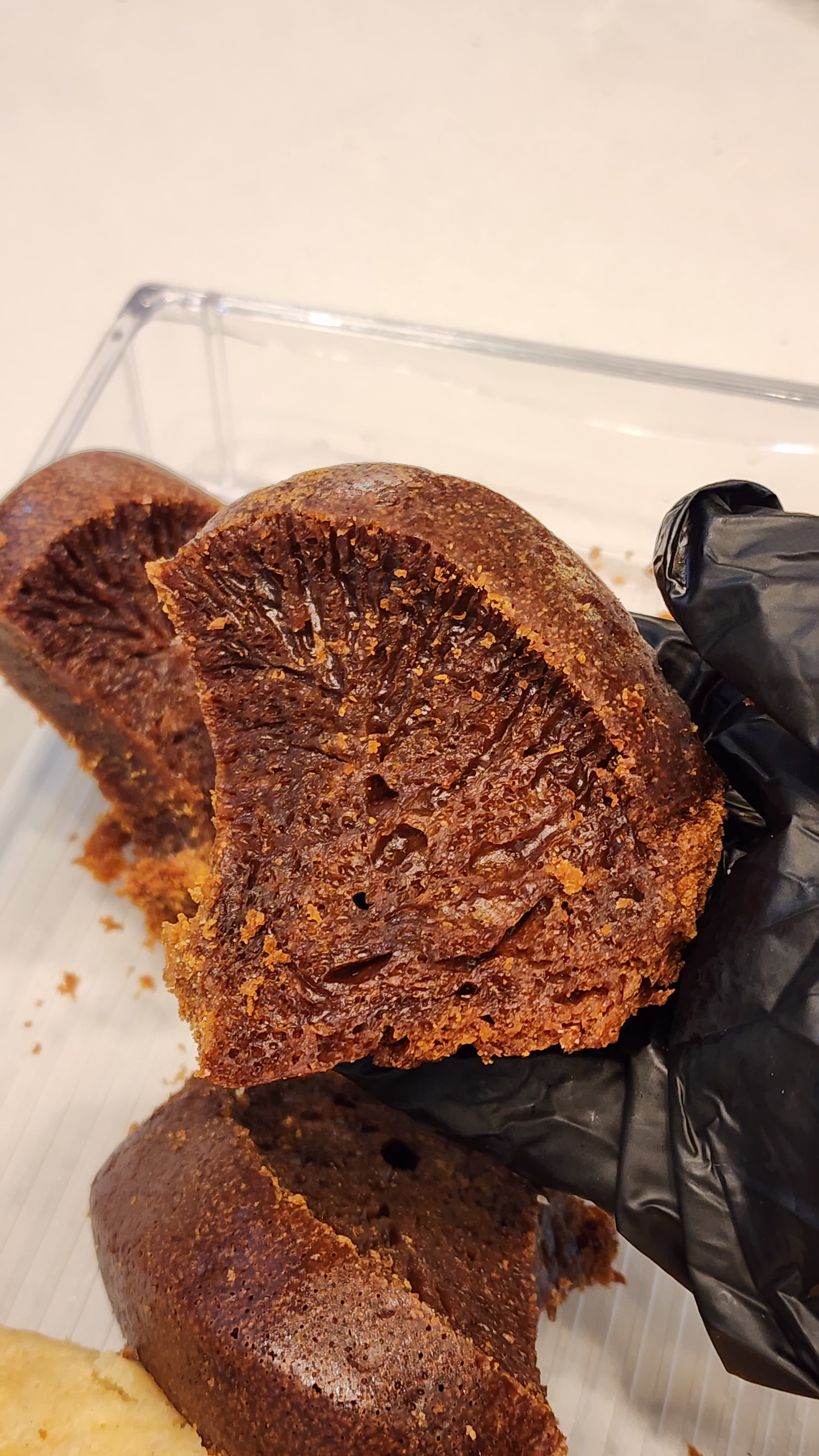 Kue Sarang Semut (Baked Honey Comb Cake) (30 slice)