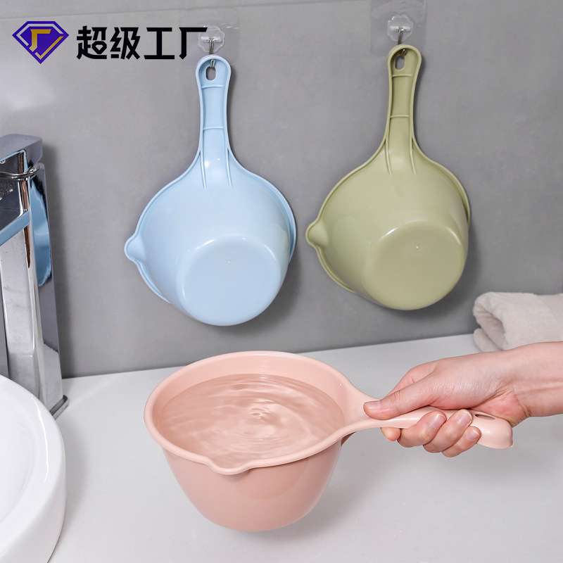Multifunctional plastic bowl with handle 