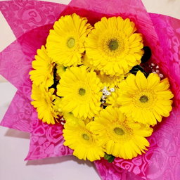 Ramo de 8 Gerberas y follaje
