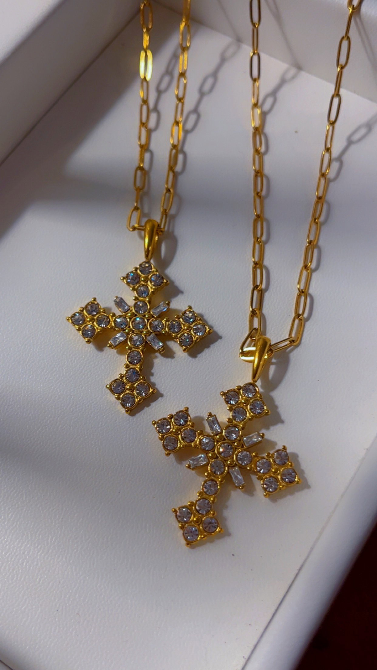 Diamond pendant Cross Necklace _0