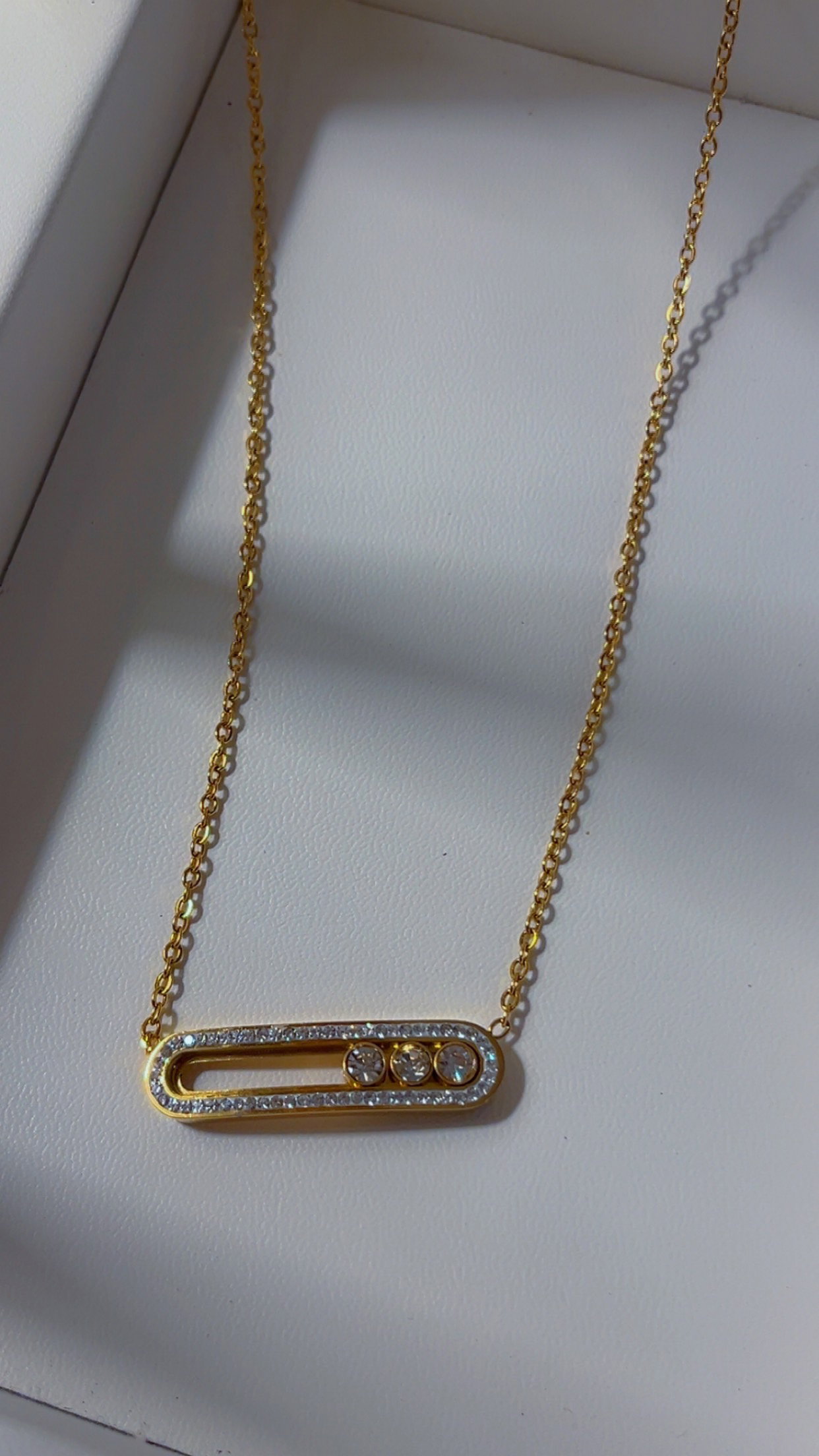 Celeste Trio Pendant Gold_3