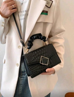 Fashionable Solid Color Crease Hand Bag, Cloud Bag, Crinkle Bag, Crocodile Print, Large Capacity, Stylish Women Handbag, Suitable For Shopping, Wallet, Shopping, Young Women, College Students, Newbies, White-Collar Workers. Ideal For Office, University, Work, Business, Commuting, Outdoor Activities, Travel And Outing