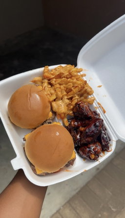 Regular platter + Eight dunked wings