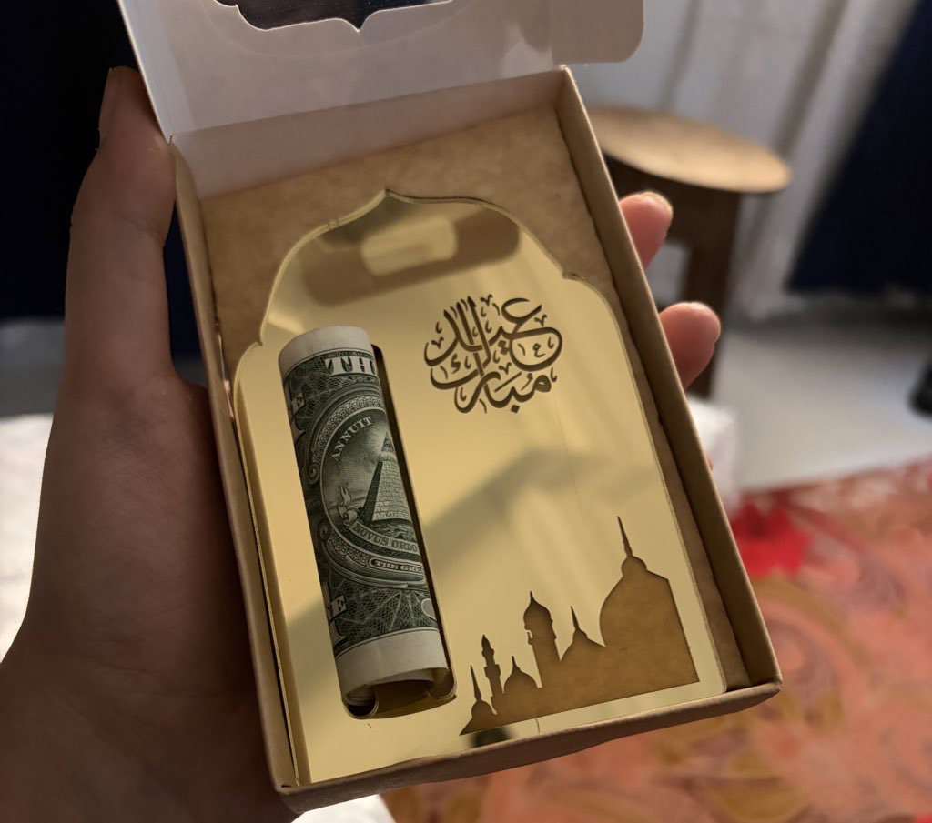 Elegant *Eidiyah* Gift Box 🌙✨_0