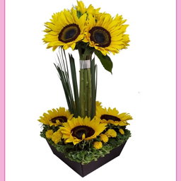 Arreglo floral de girasoles 8 piezas
