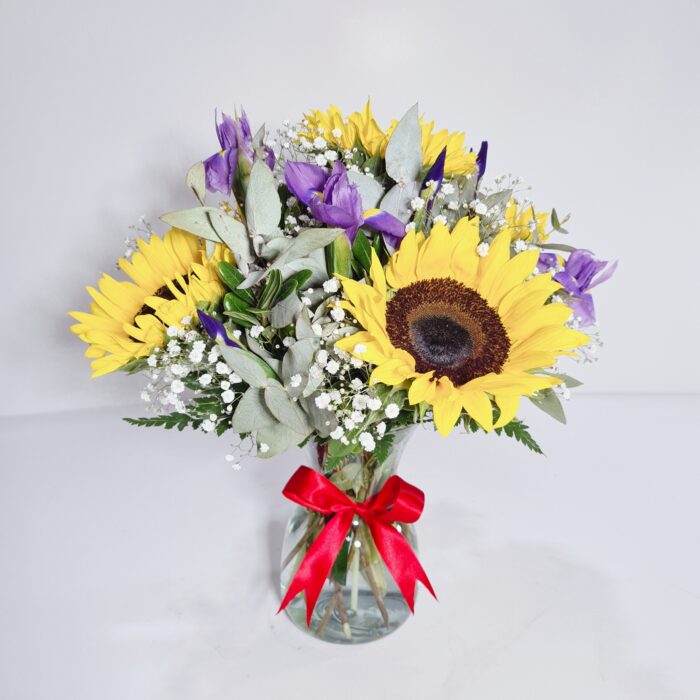 Arreglo de girasoles en florero_0
