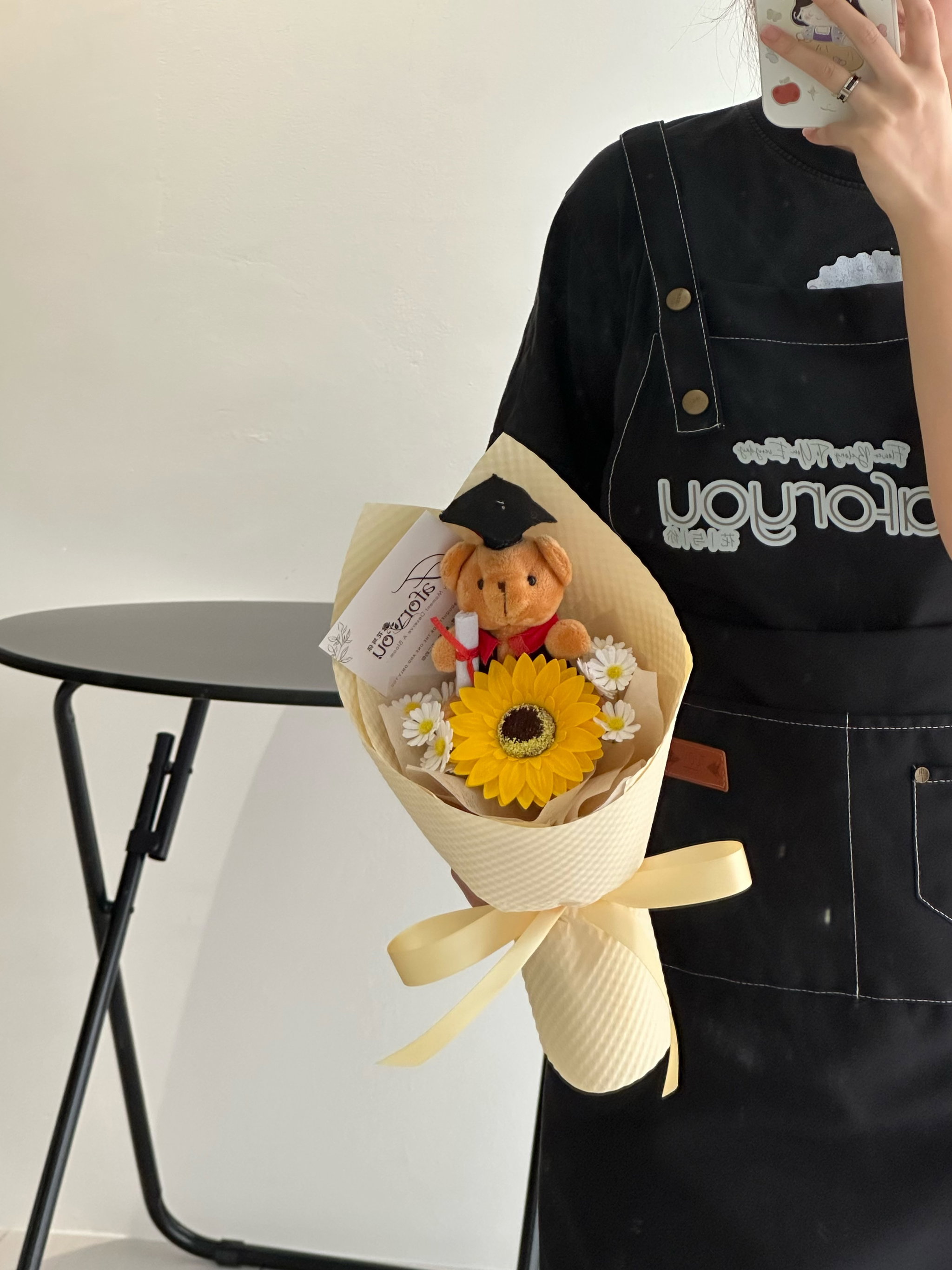 (GB035) Graduation Bear Sunflower Bouquet  _1