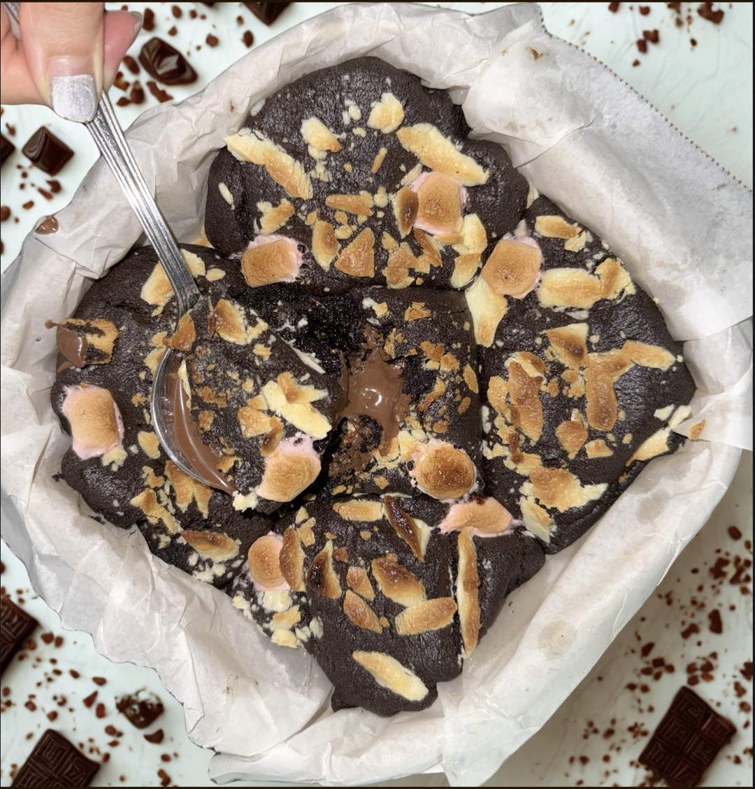 Scoopable Nutella Stuffed Hot Cocoa Cookie Pies