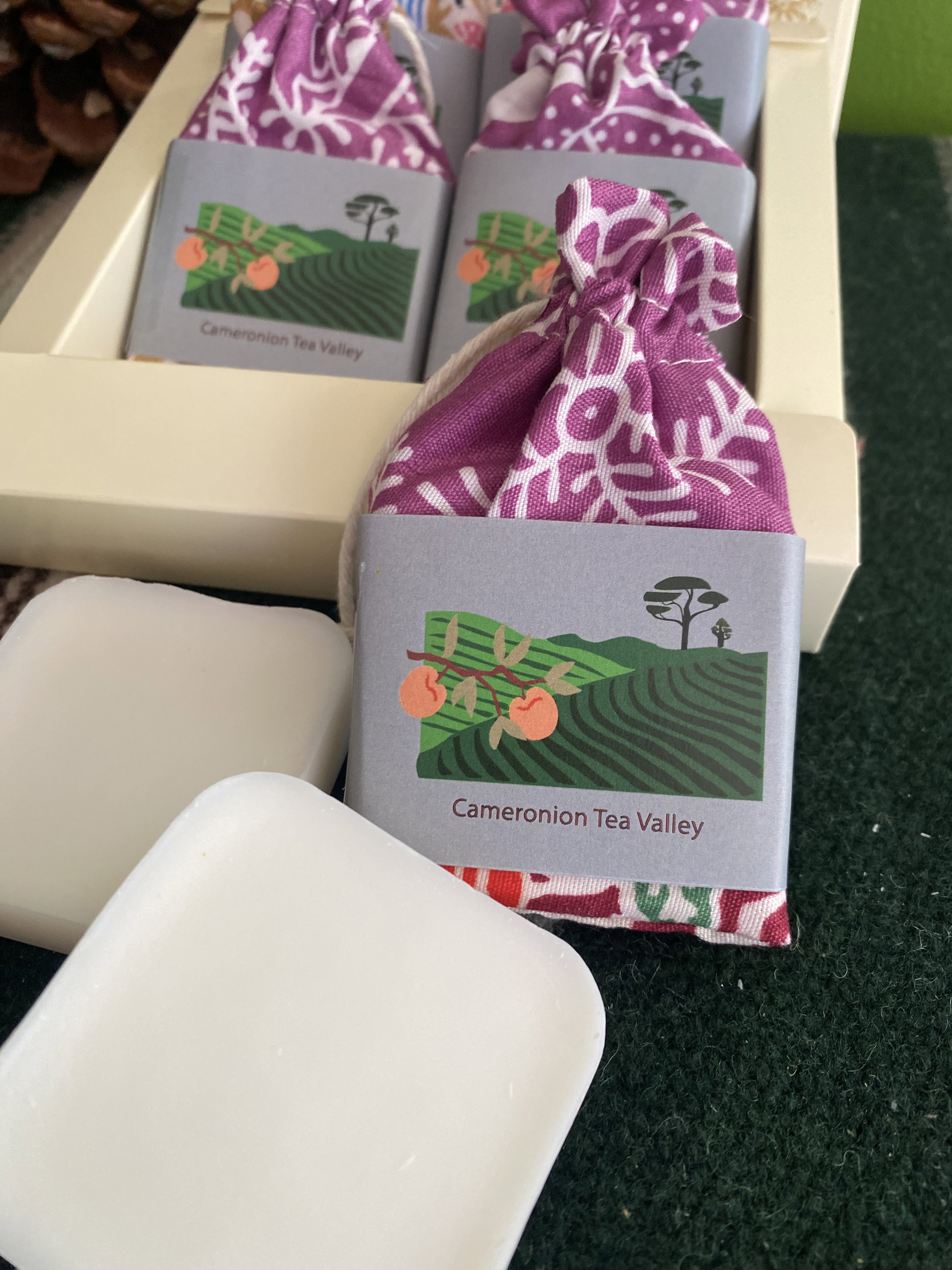 Cameronian Tea Valley (Peach & Black Tea)_1