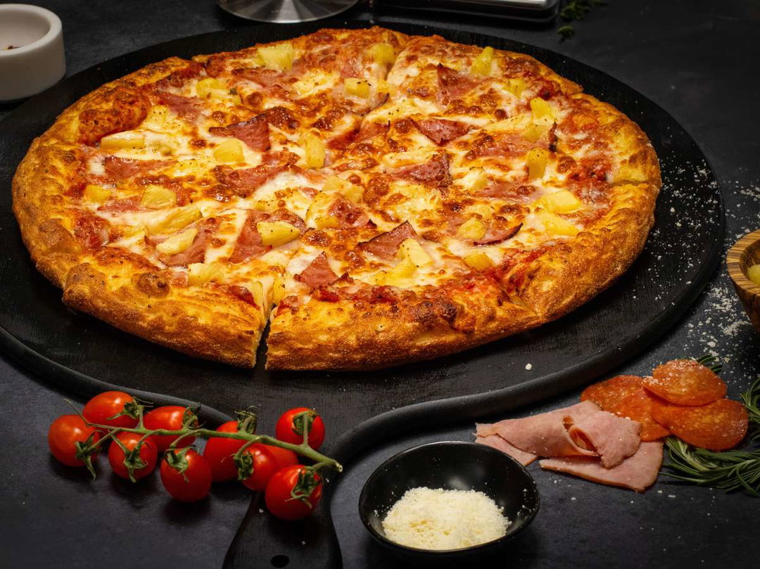 Hawaiian Pizza