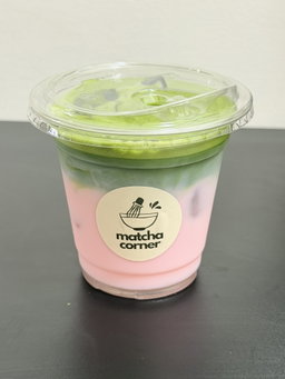 berry matcha kiss 🍓