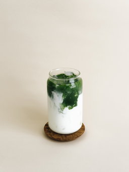 KKACHI PREMIUM Iced Matcha Latte