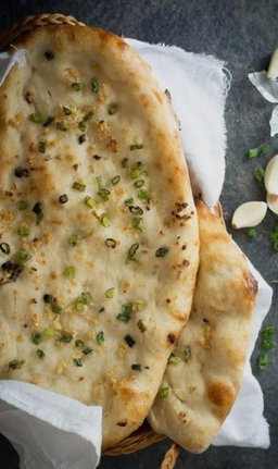Garlic naan