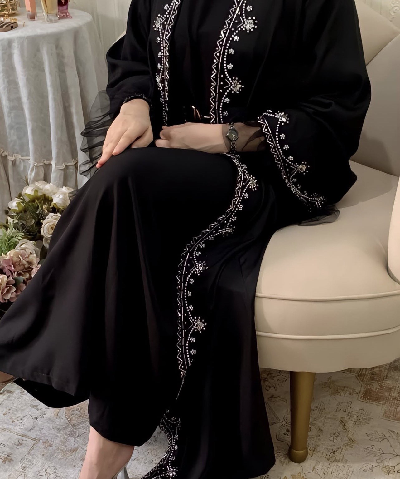 Noor Elegance Embroidered Black Abaya_2