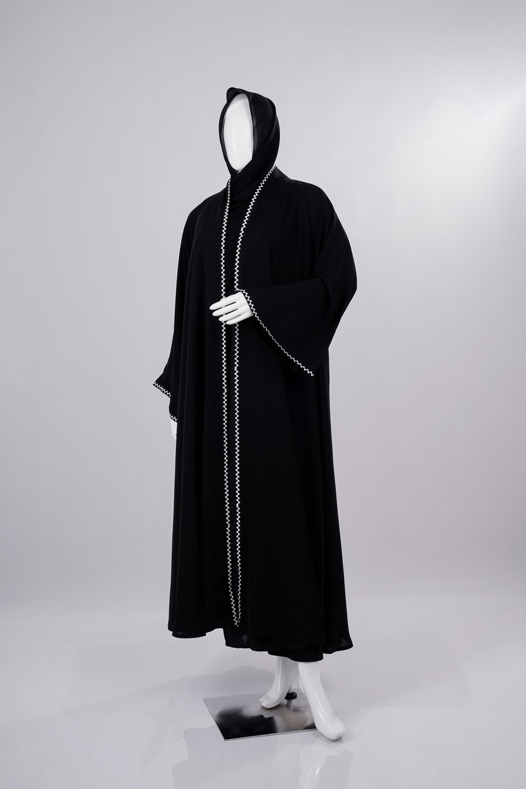 White Zigzag Edge Premium Black Abaya