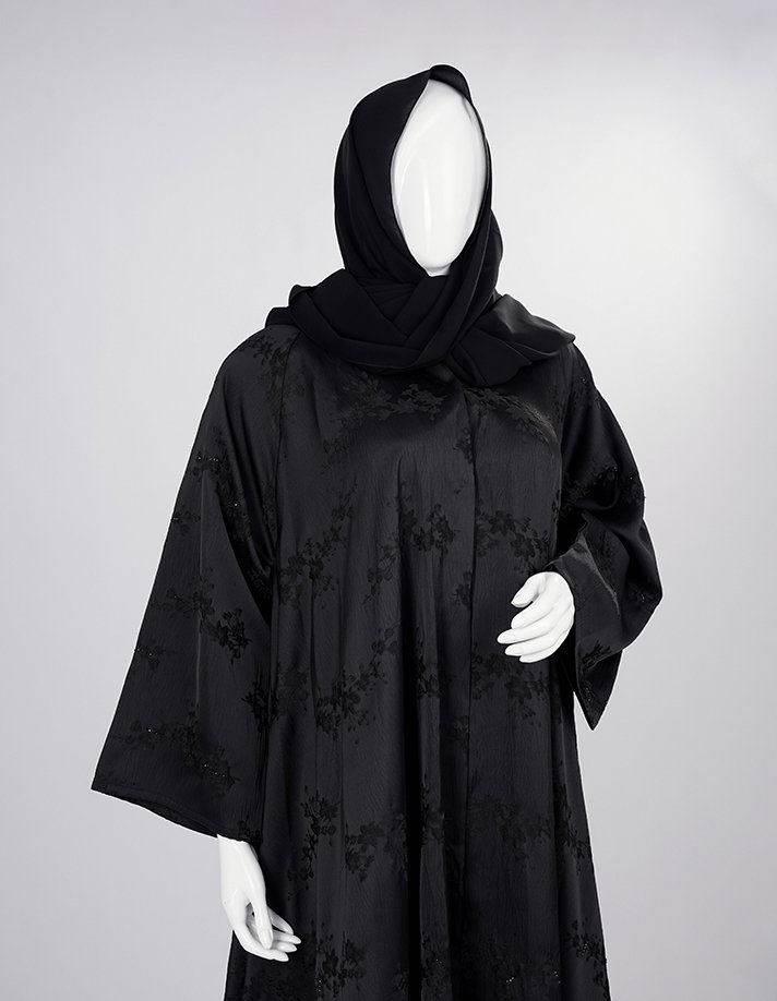 Velvet Bloom Textured Black Abaya_3