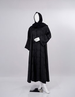 Velvet Bloom Textured Black Abaya