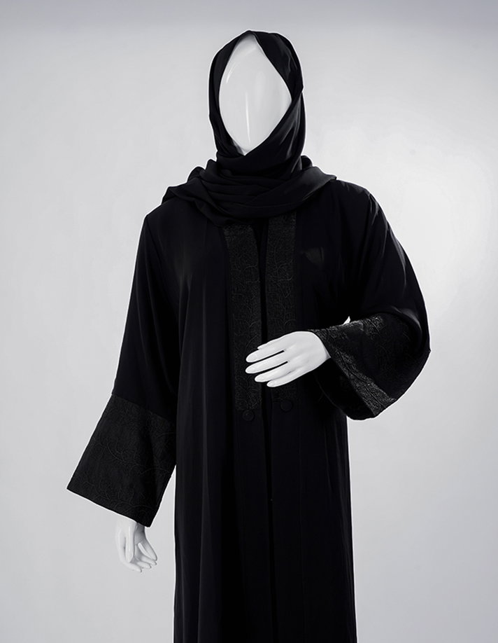 Noir Classic Embroidered Abaya_6