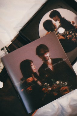 "sofasogood" Album 實體專輯