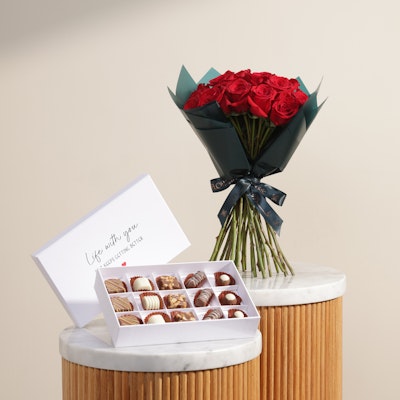 Le Chocolatier Dubai Love Message 'Life With You' Chocolate Box | Red Flowers_0