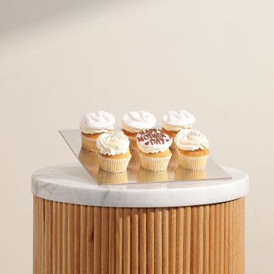 Floward Happy Mother’s Day Cupcakes_0
