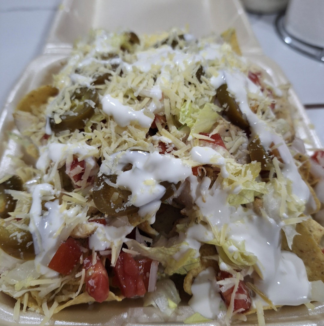 GRILLED CHICKEN NACHOS_0