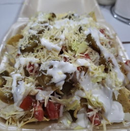GRILLED CHICKEN NACHOS