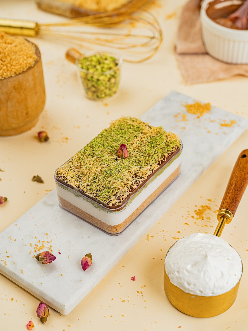  Pistachio kunafa Cheesecake ( for 2 person )  