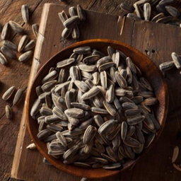Light Salted Sunflower Seeds
