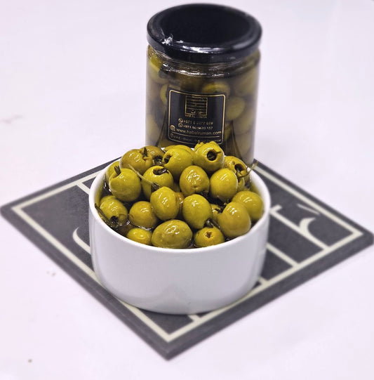 Green Olives Stuffed Thyme Without Salt Dipped In Olive Oil_0