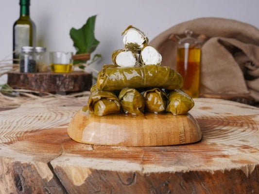 Grape Leaves Stuffed with Labneh Dipped with Oil 800 Ml