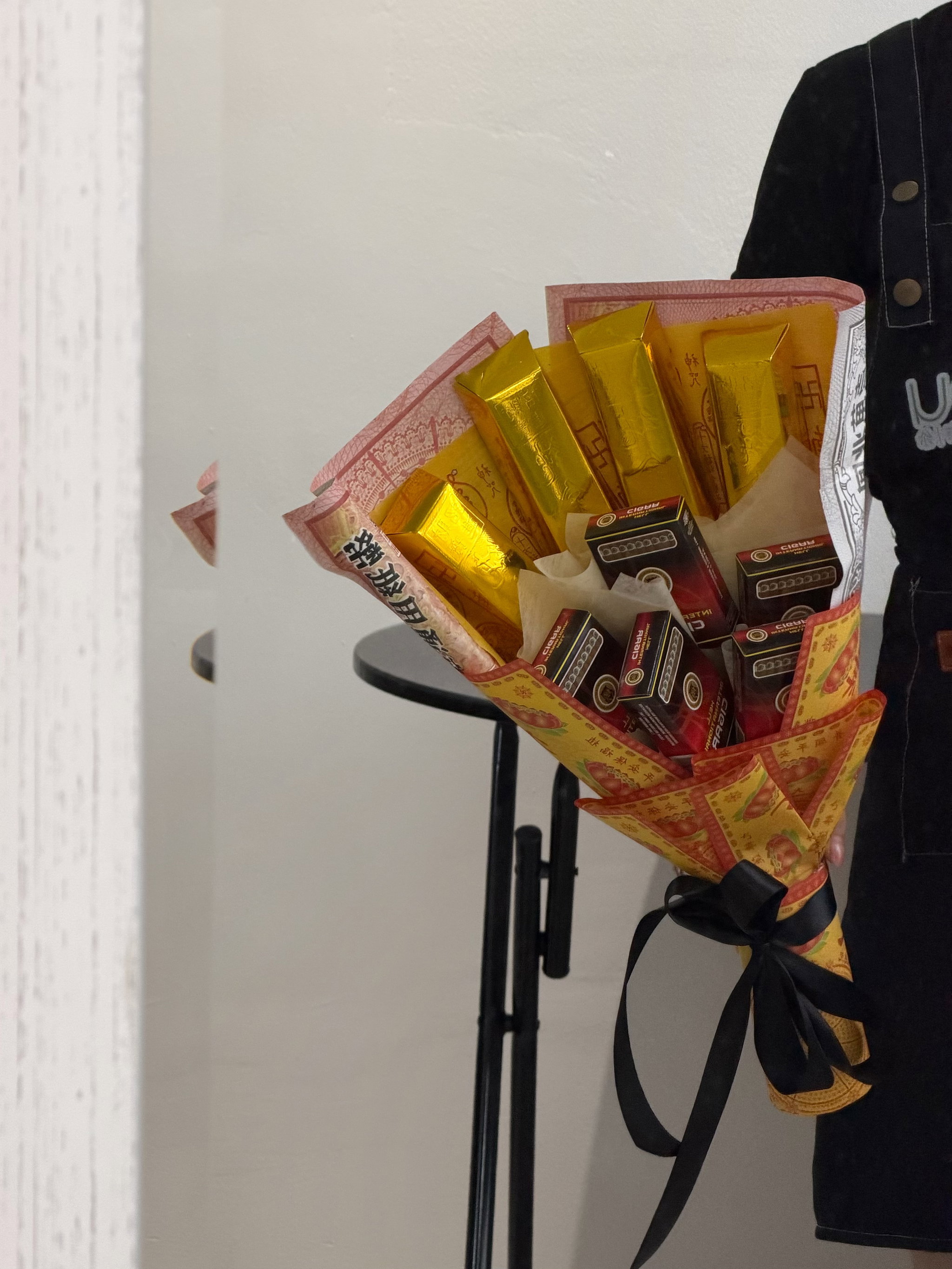 清明啤酒香烟花束  _2